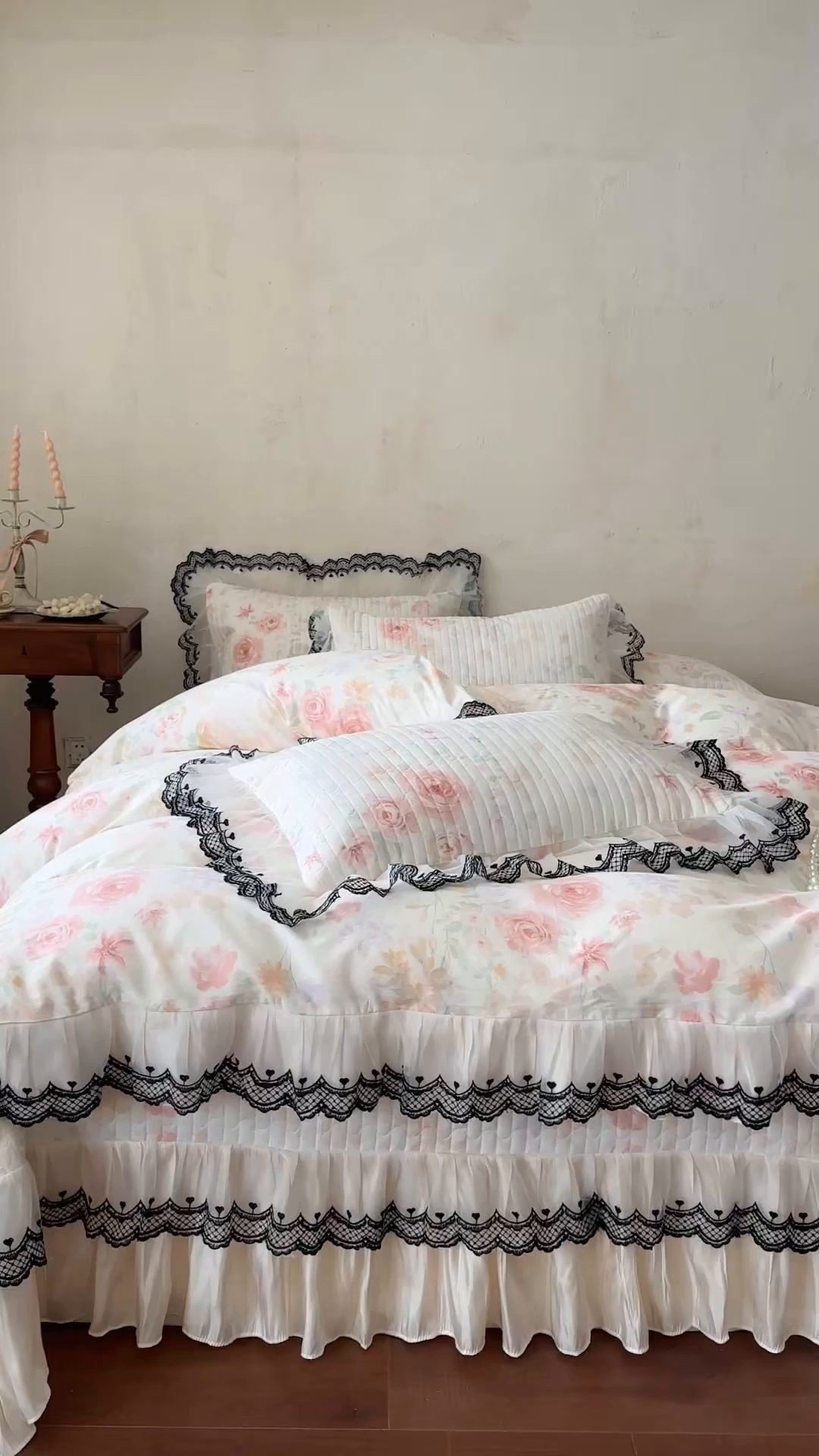 91家纺网 家纺一手货源 找家纺 恋尚 2026春夏新款全棉纯棉印花床盖四件套 四件套控价300起 巴黎清梦