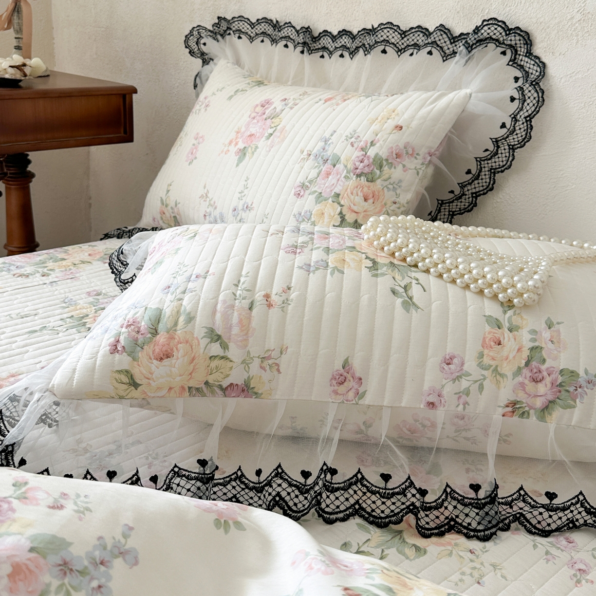 91家纺网 家纺一手货源 找家纺 恋尚 2026春夏新款全棉纯棉印花床盖四件套 四件套控价300起 春薇花信