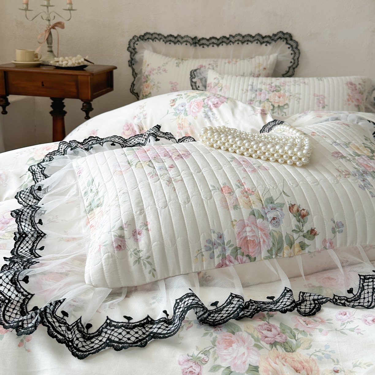 91家纺网 家纺一手货源 找家纺 恋尚 2026春夏新款全棉纯棉印花床盖四件套 四件套控价300起 春薇花信