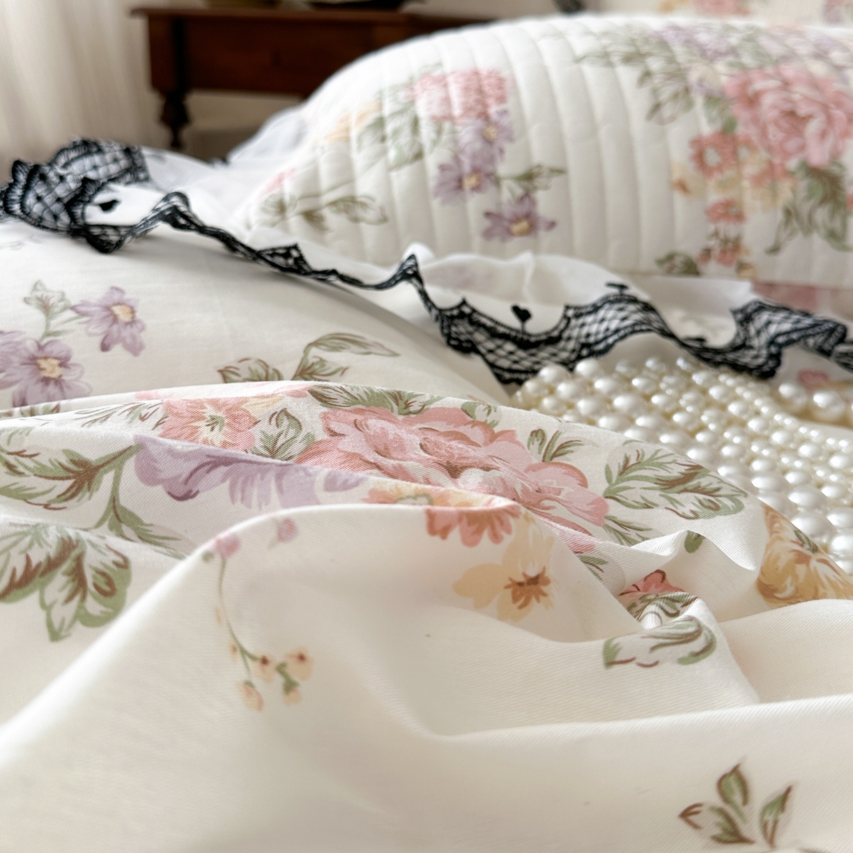 91家纺网 家纺一手货源 找家纺 恋尚 2026春夏新款全棉纯棉印花床盖四件套 四件套控价300起 繁花香颂