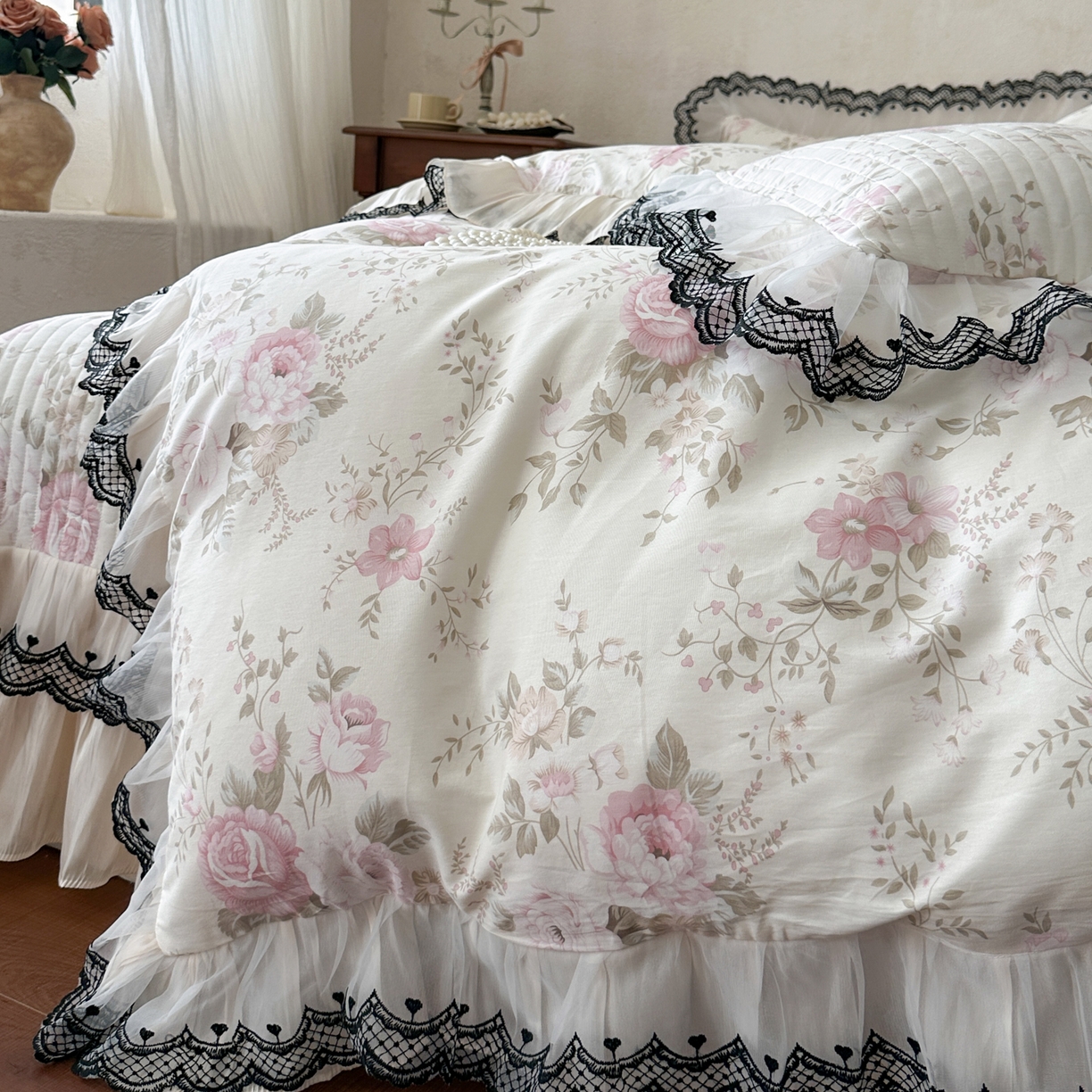 91家纺网 家纺一手货源 找家纺 恋尚 2026春夏新款全棉纯棉印花床盖四件套 四件套控价300起 花蔓日记