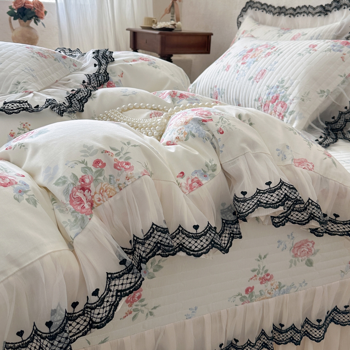 91家纺网 家纺一手货源 找家纺 恋尚 2026春夏新款全棉纯棉印花床盖四件套 四件套控价300起 露梦花舍
