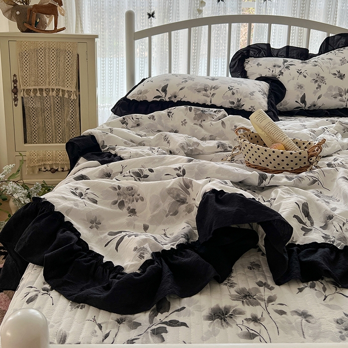 91家纺网 家纺一手货源 找家纺 （总）金梦拉家纺 2026新款皱皱纱泡泡纱法式赫本系列床盖大花边四件套夏被四件套