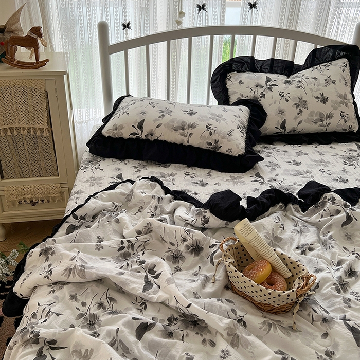 91家纺网 家纺一手货源 找家纺 （总）金梦拉家纺 2026新款皱皱纱泡泡纱法式赫本系列床盖大花边四件套夏被四件套