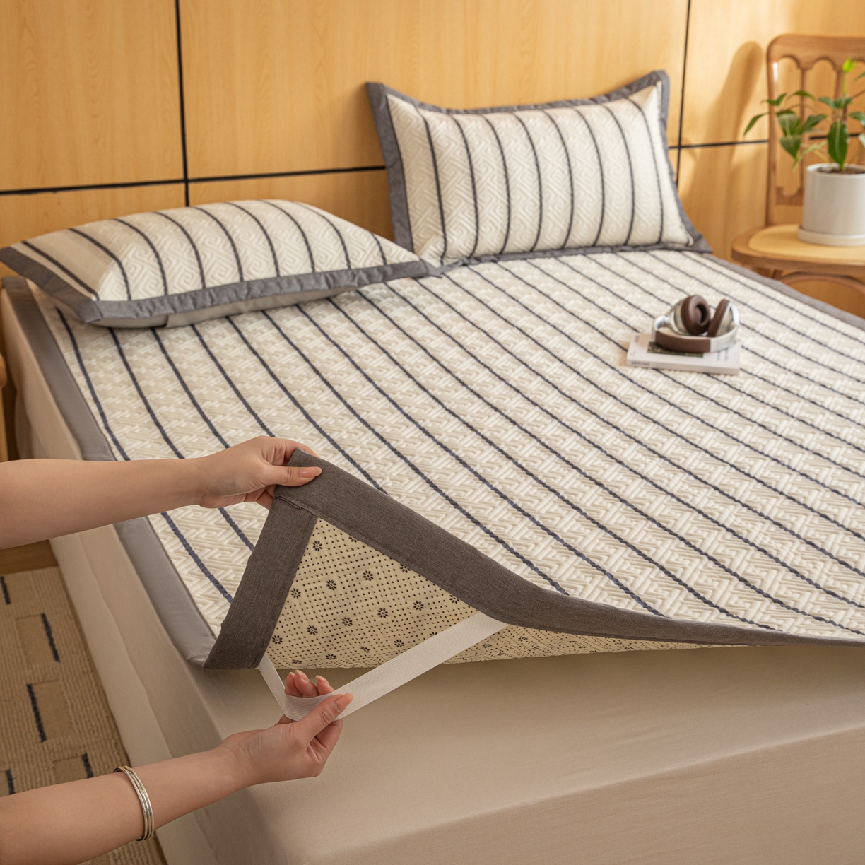 91家纺网 家纺一手货源 找家纺 简宜家居（朝初家纺） 2026新款纯棉老粗布夏季凉席席子 粗条-灰