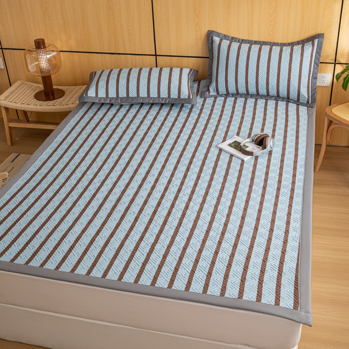 91家纺网 家纺一手货源 找家纺 简宜家居（朝初家纺） 2026新款纯棉老粗布夏季凉席席子 粗条-蓝