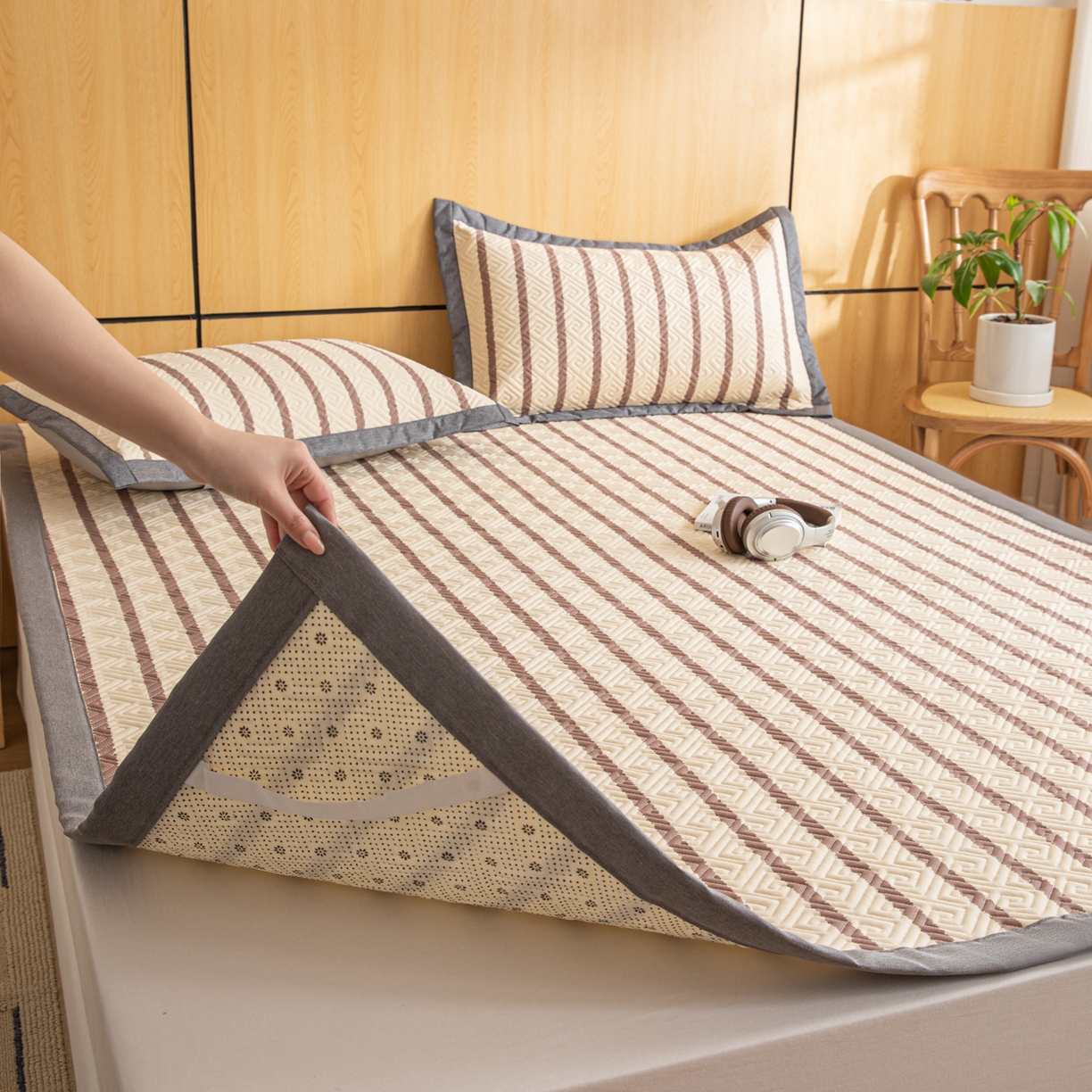 91家纺网 家纺一手货源 找家纺 简宜家居（朝初家纺） 2026新款纯棉老粗布夏季凉席席子 粗条-浅紫