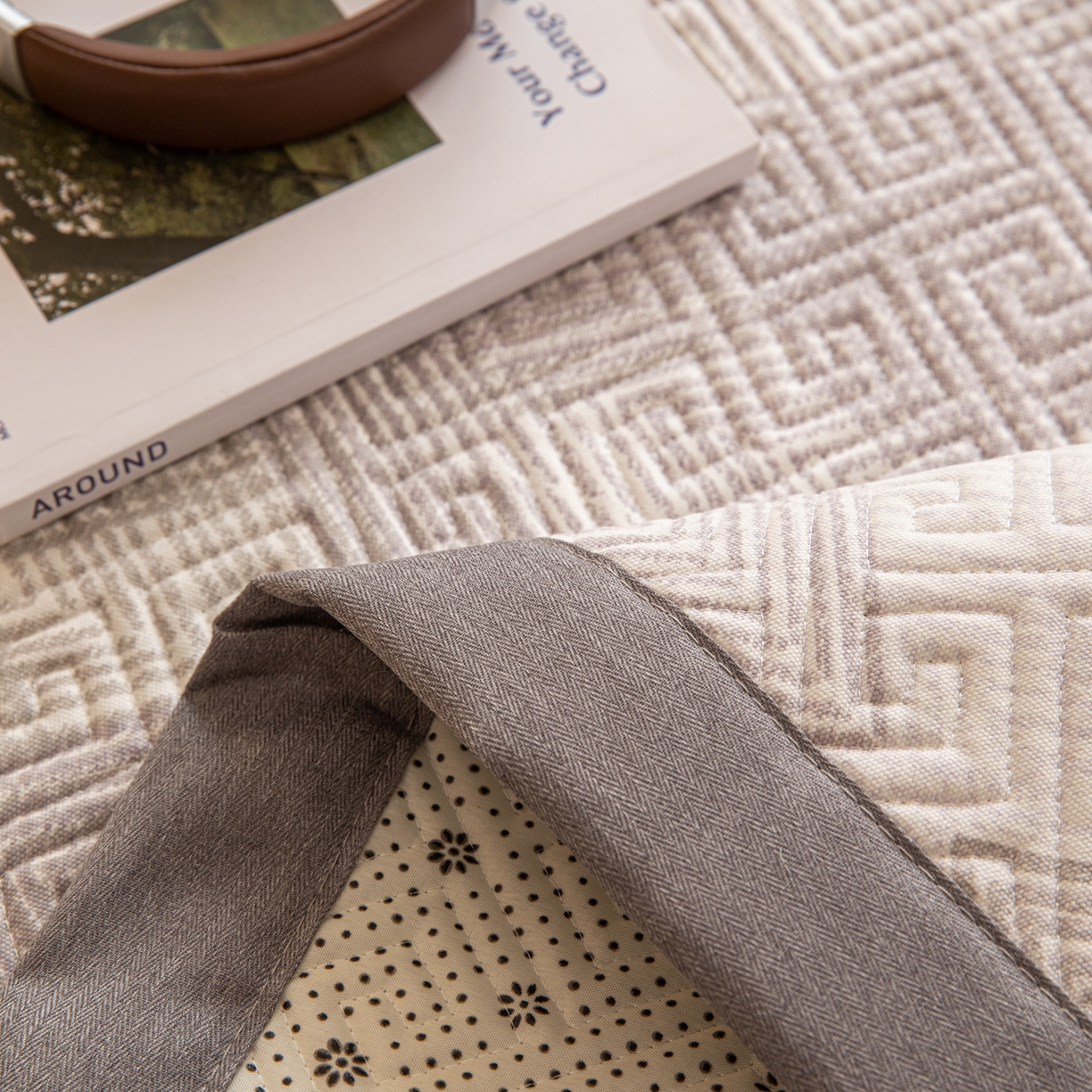 91家纺网 家纺一手货源 找家纺 简宜家居（朝初家纺） 2026新款纯棉老粗布夏季凉席席子 肌理灰