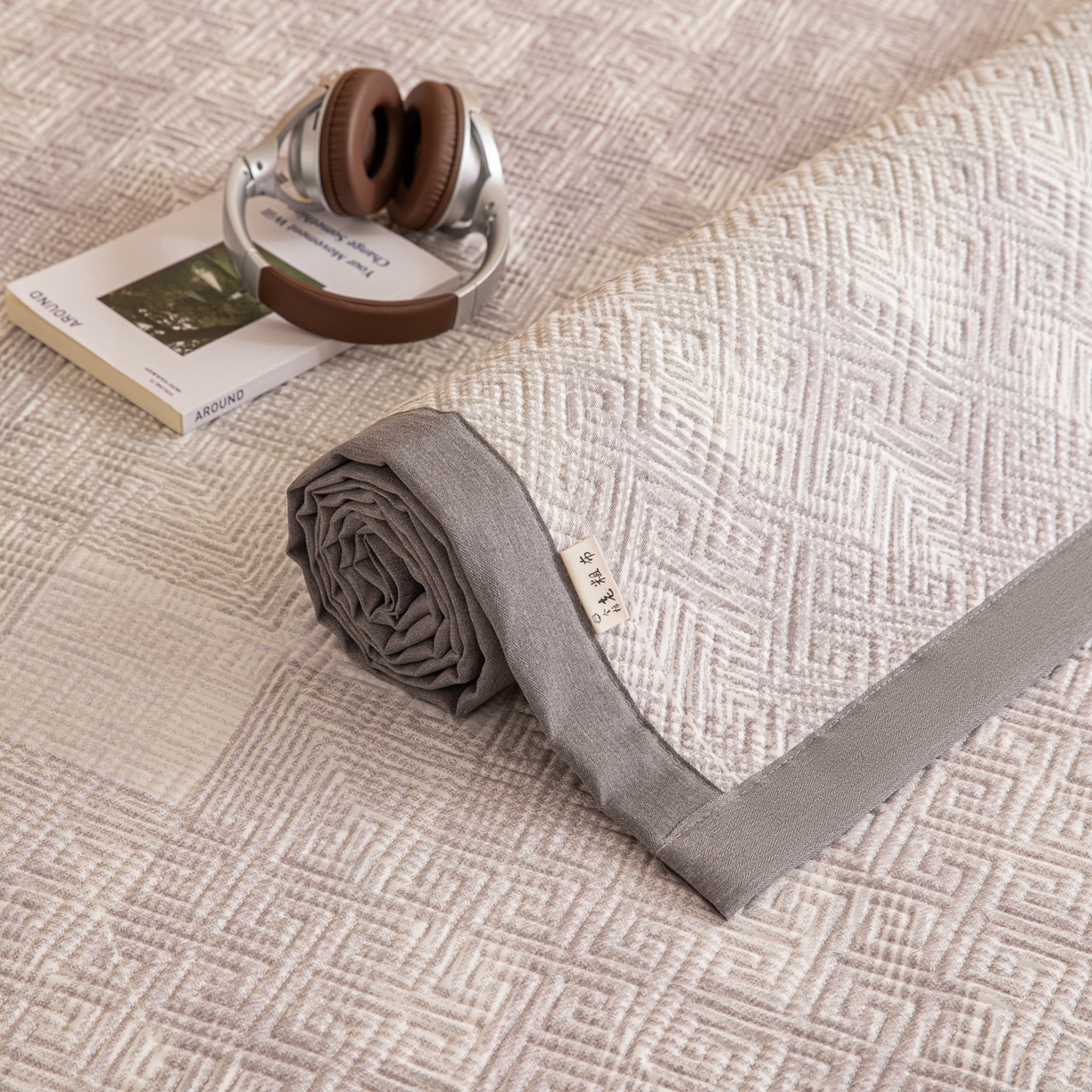 91家纺网 家纺一手货源 找家纺 简宜家居（朝初家纺） 2026新款纯棉老粗布夏季凉席席子 肌理灰