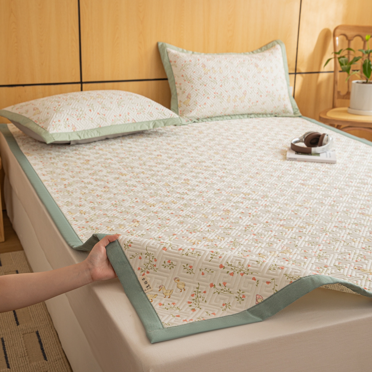 91家纺网 家纺一手货源 找家纺 简宜家居（朝初家纺） 2026新款纯棉老粗布夏季凉席席子 绿萝鸭鸭