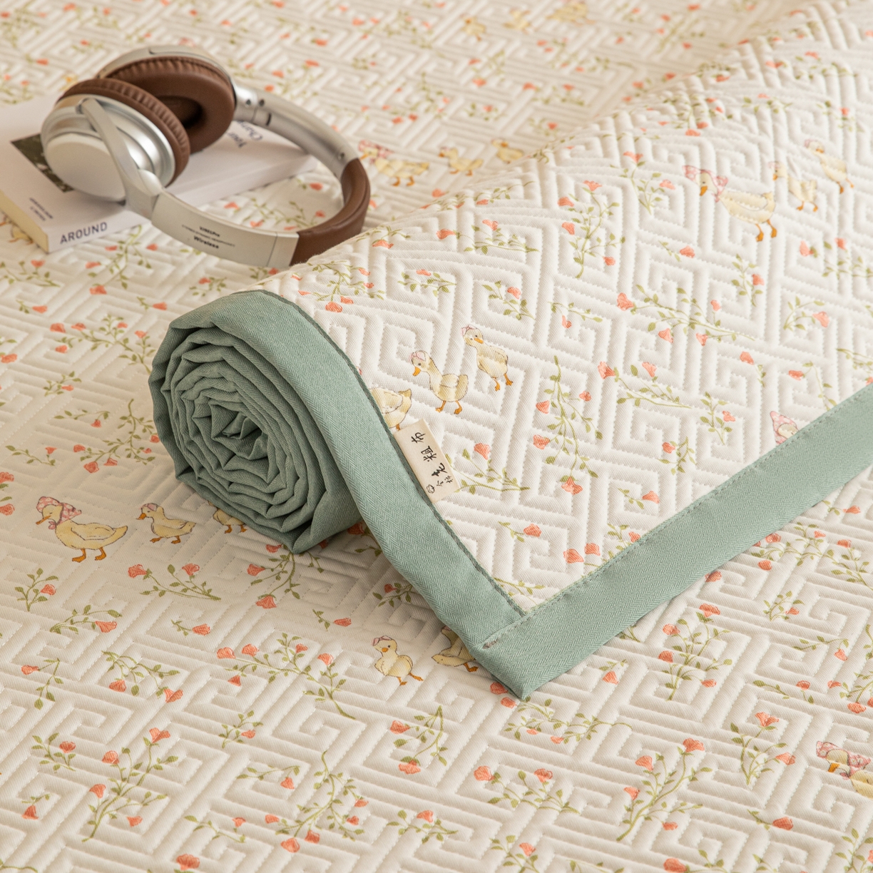 91家纺网 家纺一手货源 找家纺 简宜家居（朝初家纺） 2026新款纯棉老粗布夏季凉席席子 绿萝鸭鸭