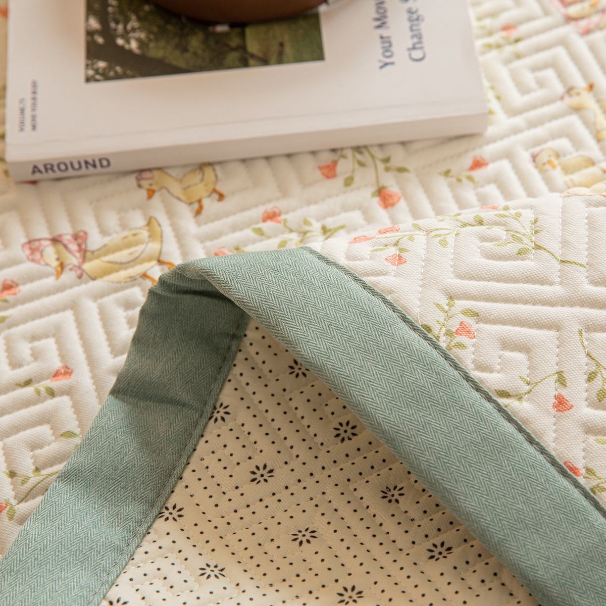 91家纺网 家纺一手货源 找家纺 简宜家居（朝初家纺） 2026新款纯棉老粗布夏季凉席席子 绿萝鸭鸭