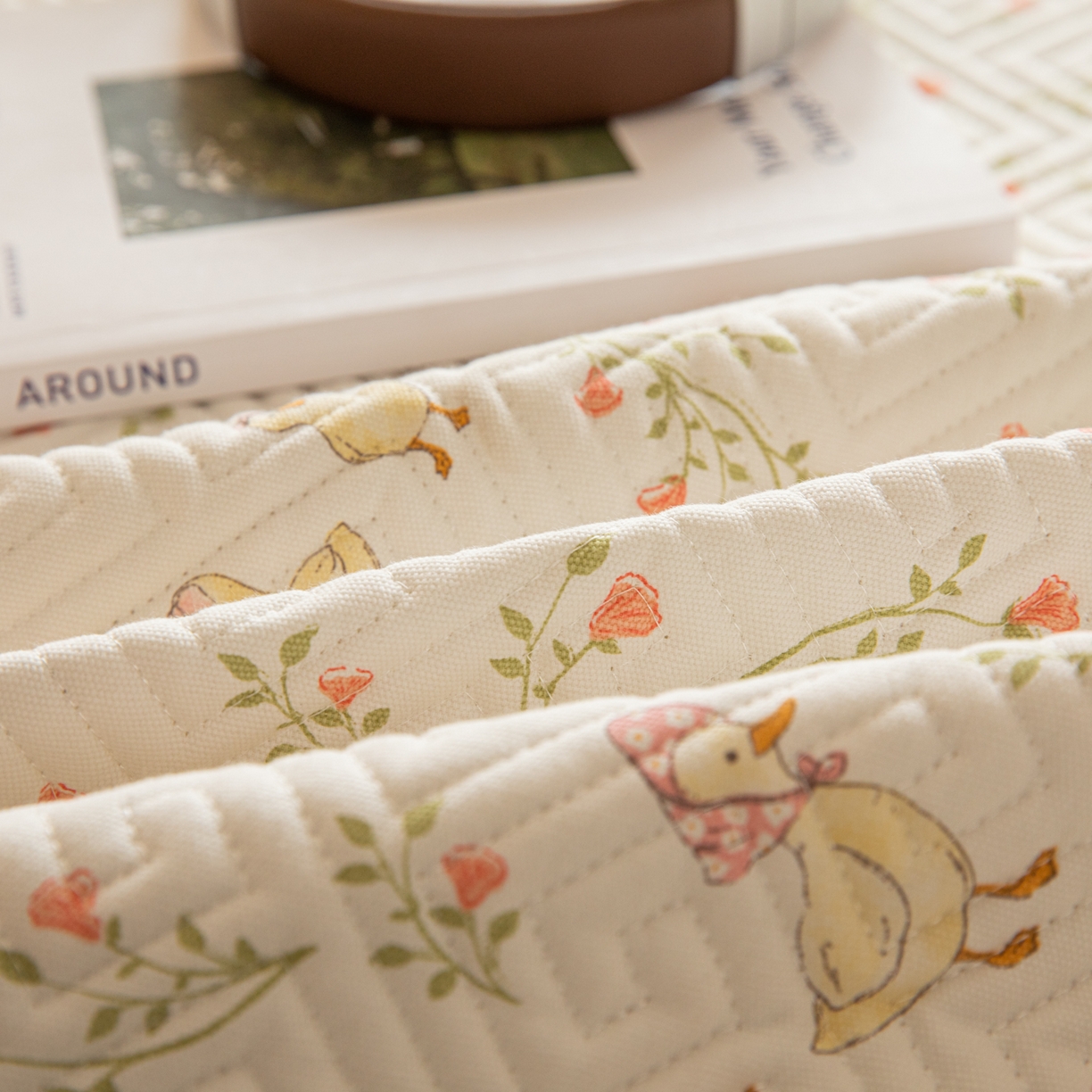 91家纺网 家纺一手货源 找家纺 简宜家居（朝初家纺） 2026新款纯棉老粗布夏季凉席席子 绿萝鸭鸭