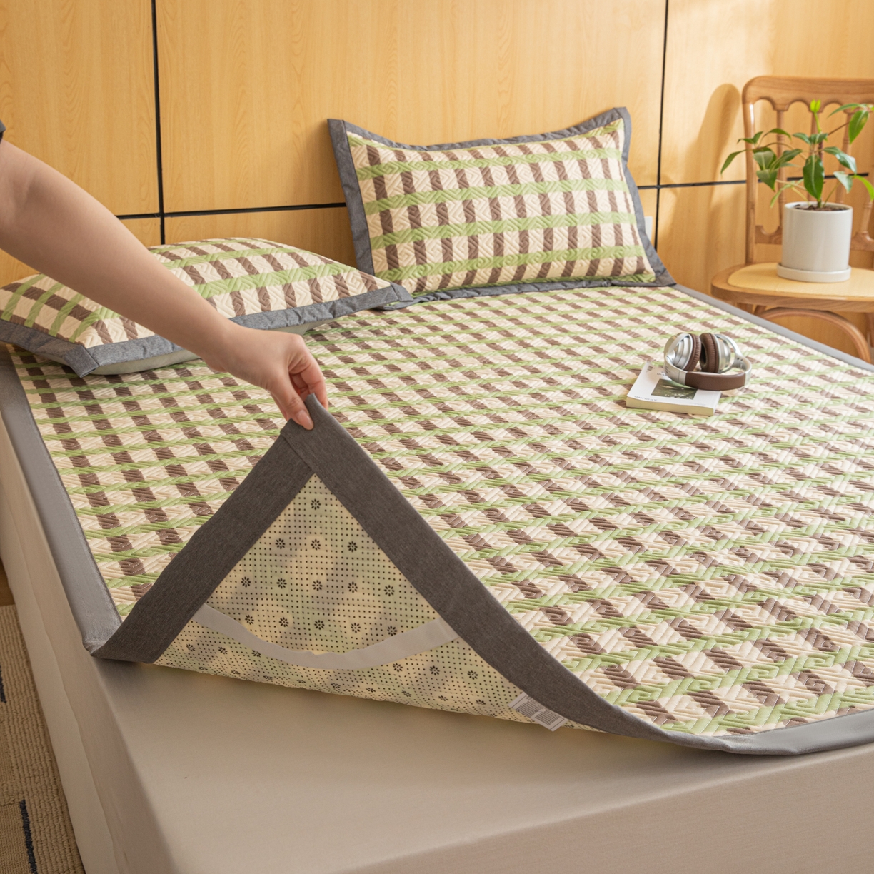 91家纺网 家纺一手货源 找家纺 简宜家居（朝初家纺） 2026新款纯棉老粗布夏季凉席席子 雾绿格