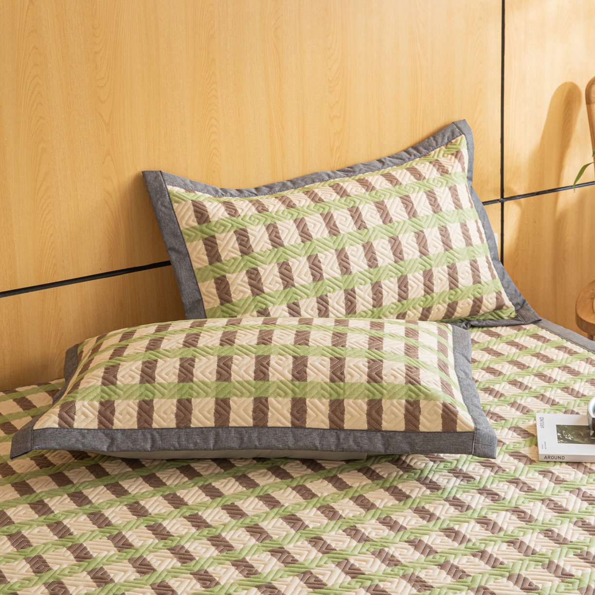 91家纺网 家纺一手货源 找家纺 简宜家居（朝初家纺） 2026新款纯棉老粗布夏季凉席席子 雾绿格