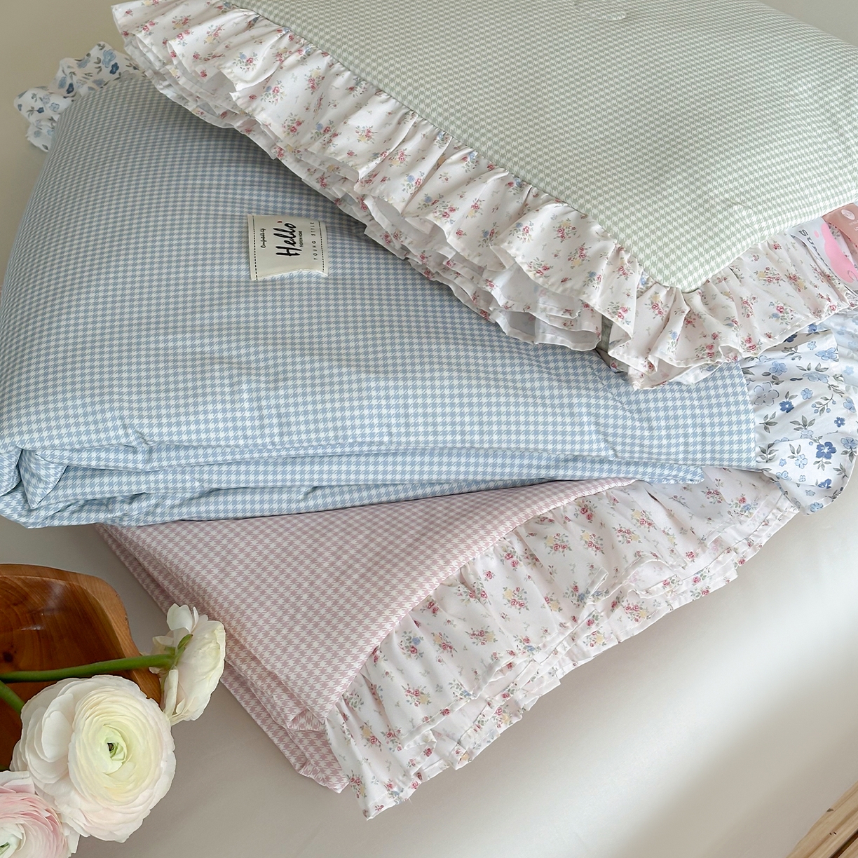 91家纺网 家纺一手货源 找家纺 RYB红黄兰 2026新款ins风夏被A类冰皮凉感夏凉被花边空调被 组合图