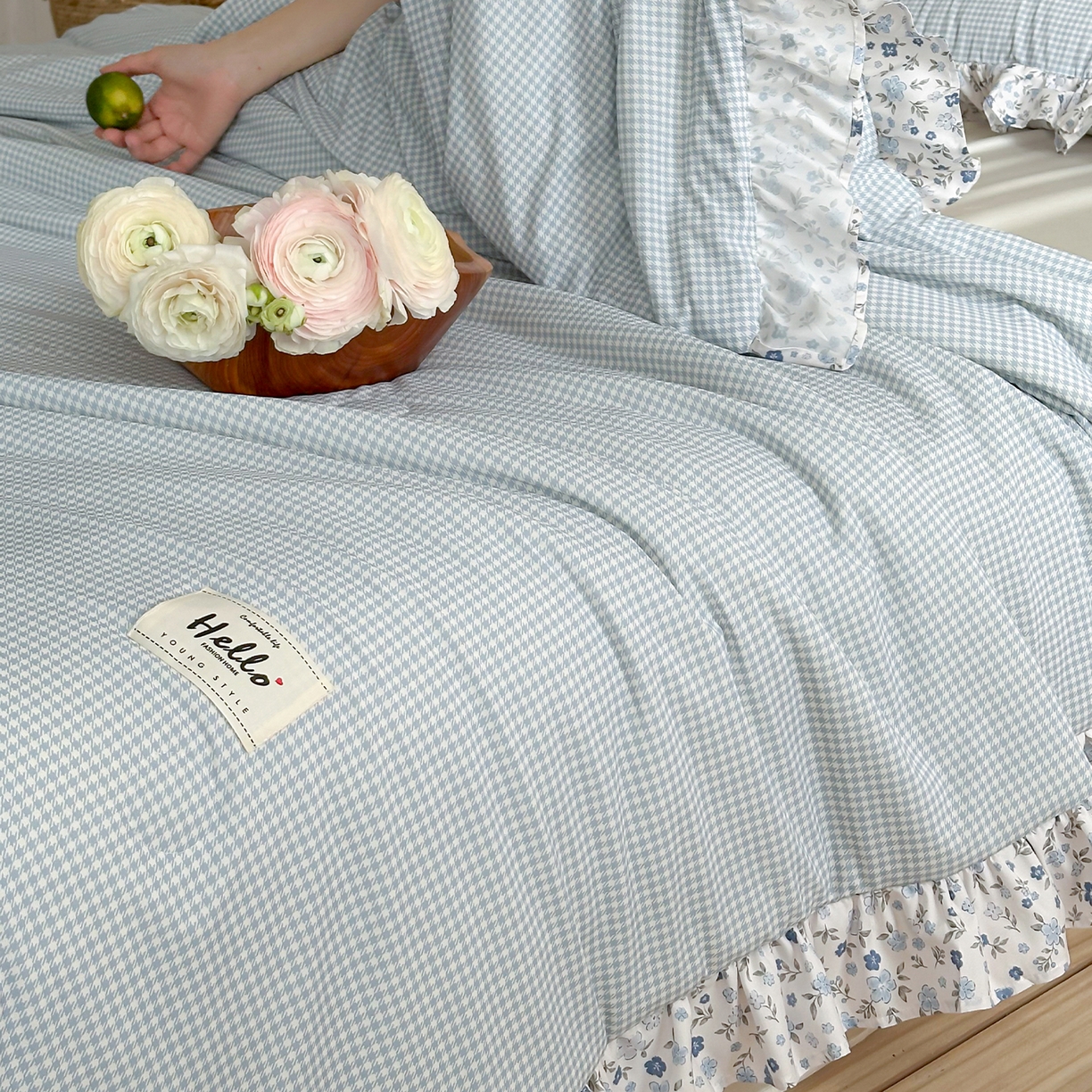 91家纺网 家纺一手货源 找家纺 RYB红黄兰 2026新款ins风夏被A类冰皮凉感夏凉被花边空调被 蓝小格