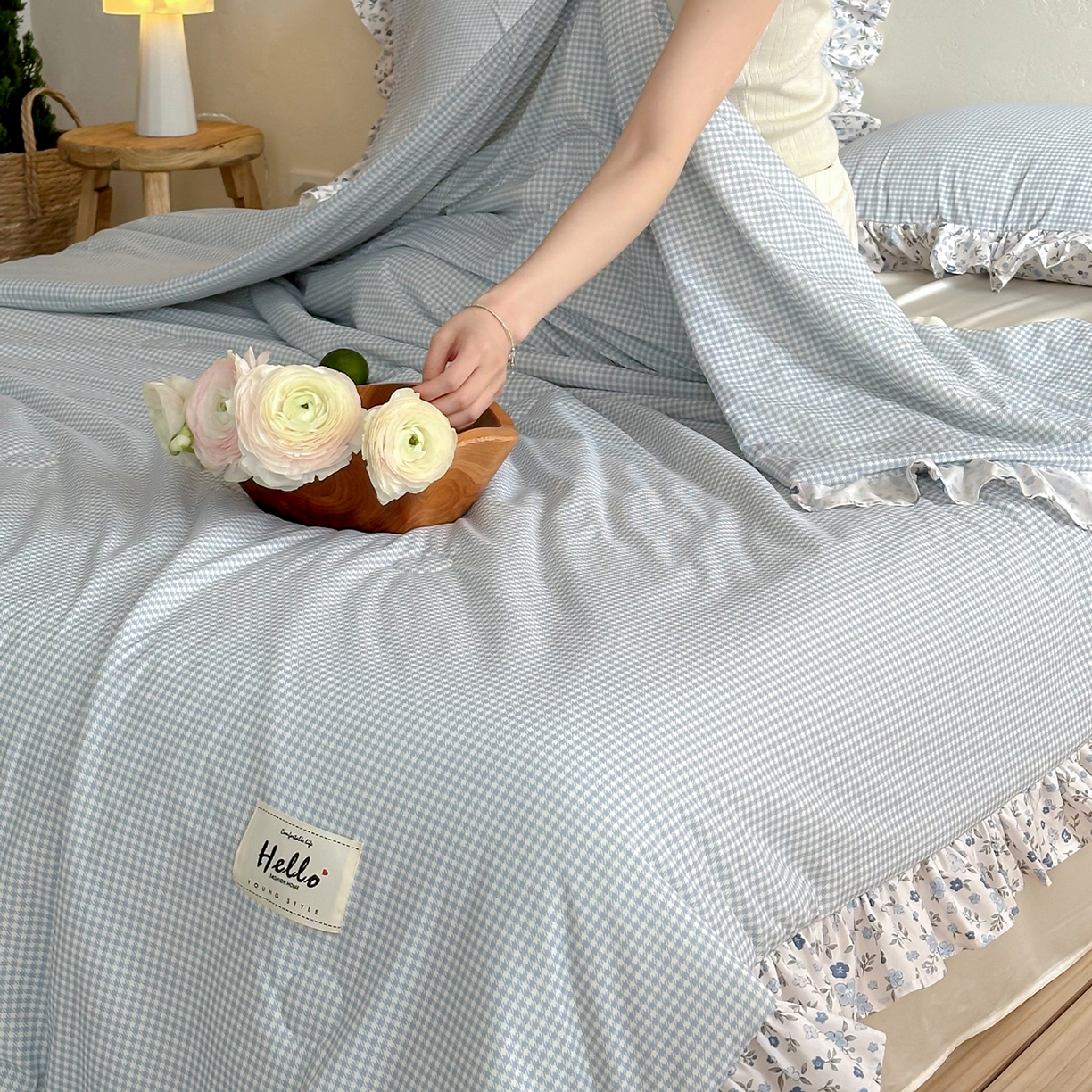 91家纺网 家纺一手货源 找家纺 RYB红黄兰 2026新款ins风夏被A类冰皮凉感夏凉被花边空调被 蓝小格