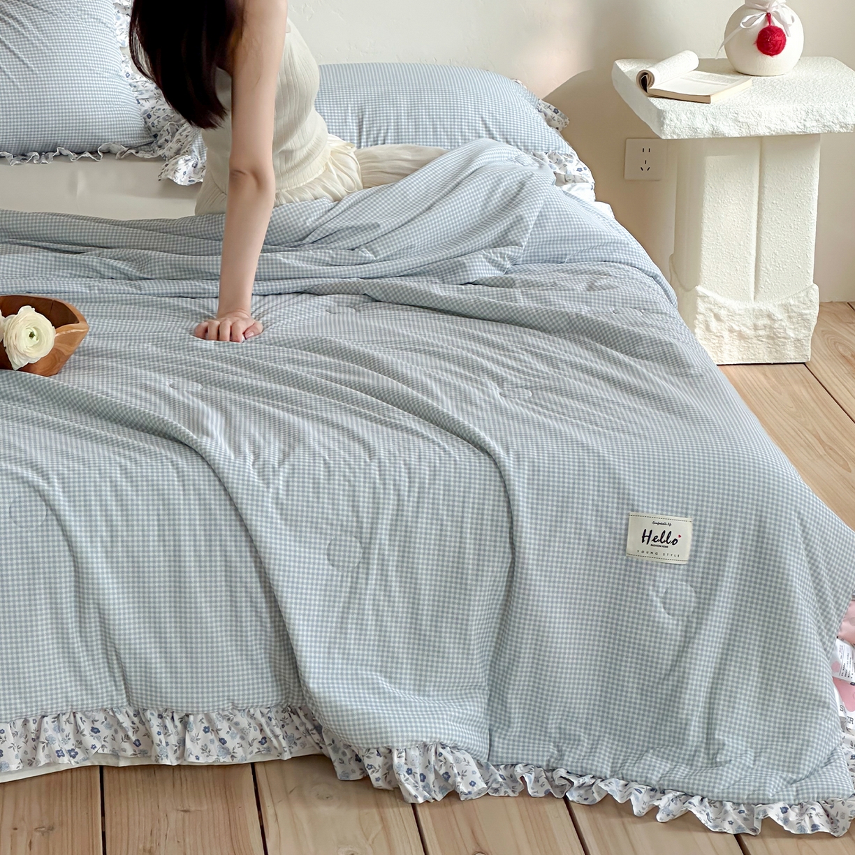 91家纺网 家纺一手货源 找家纺 RYB红黄兰 2026新款ins风夏被A类冰皮凉感夏凉被花边空调被 蓝小格