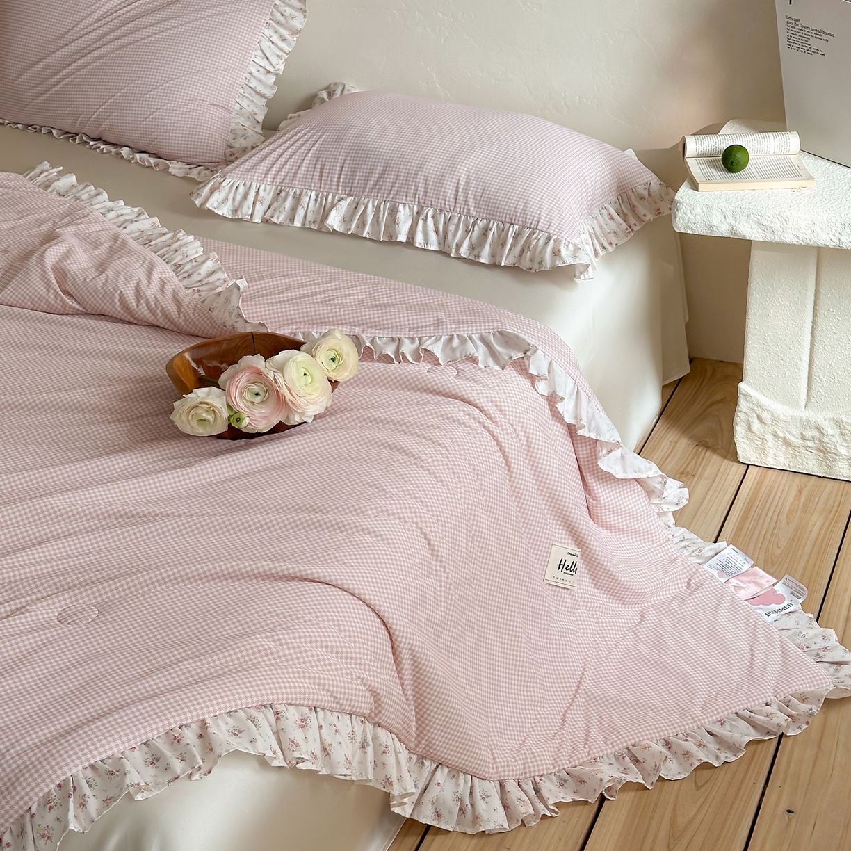 91家纺网 家纺一手货源 找家纺 RYB红黄兰 2026新款ins风夏被A类冰皮凉感夏凉被花边空调被 粉小格