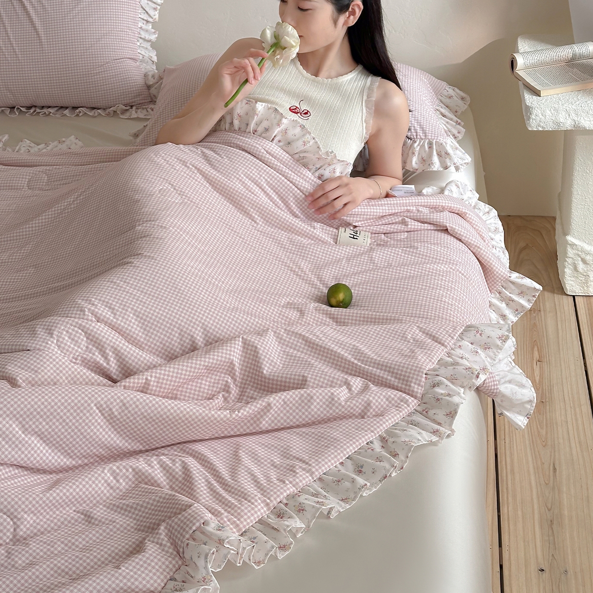 91家纺网 家纺一手货源 找家纺 RYB红黄兰 2026新款ins风夏被A类冰皮凉感夏凉被花边空调被 粉小格