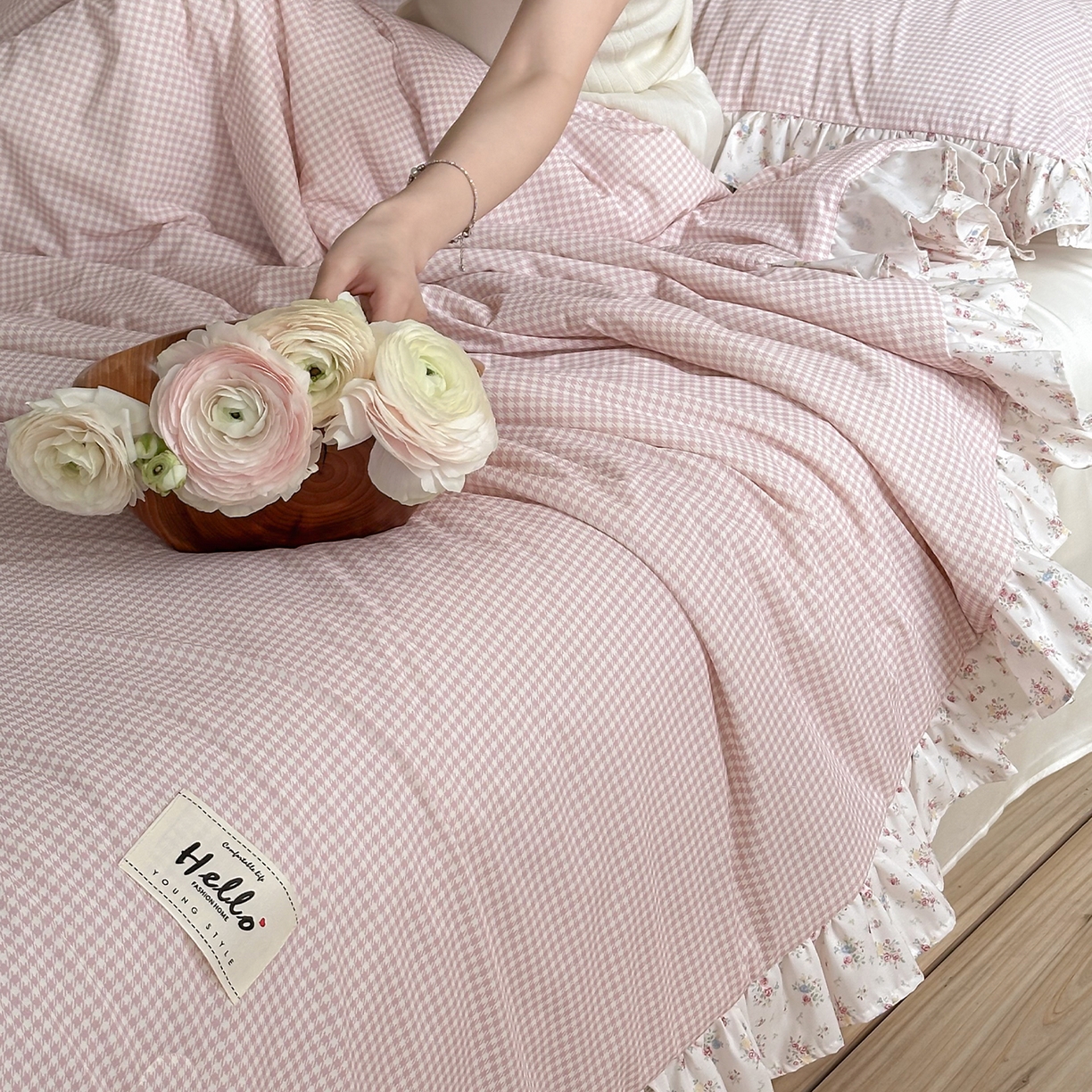 91家纺网 家纺一手货源 找家纺 RYB红黄兰 2026新款ins风夏被A类冰皮凉感夏凉被花边空调被 粉小格