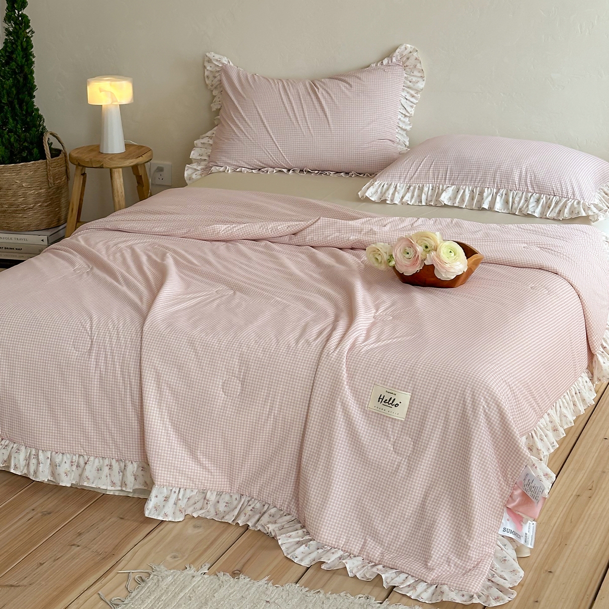 91家纺网 家纺一手货源 找家纺 RYB红黄兰 2026新款ins风夏被A类冰皮凉感夏凉被花边空调被 粉小格