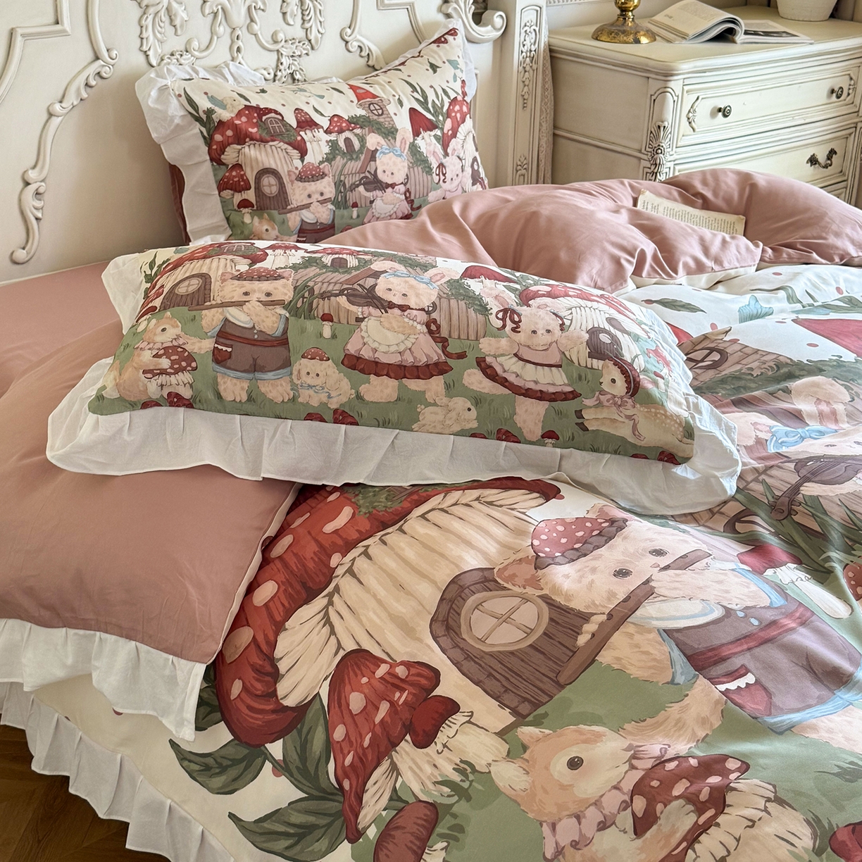 91家纺网 家纺一手货源 找家纺 桃喜 2026新款亲肤舒适洛丽塔系列四件套 森林音乐会