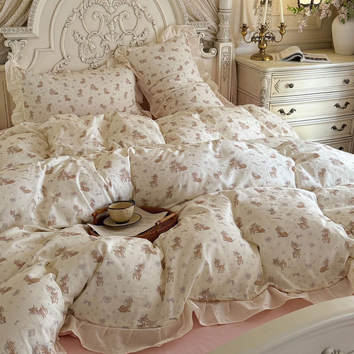 91家纺网 家纺一手货源 找家纺 桃喜 2026新款亲肤舒适洛丽塔系列四件套 碎花小鹿花边款