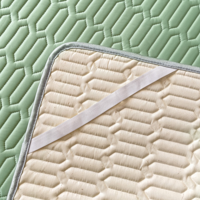 91家纺网 家纺一手货源 找家纺 默忆 2026新款凉感丝简约纯色乳胶凉席 荧光绿