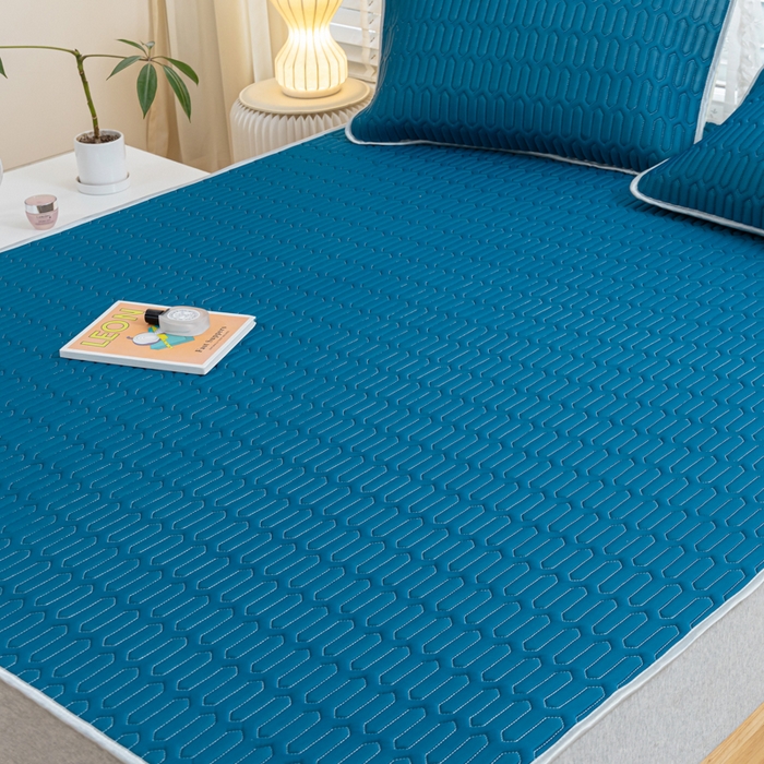 91家纺网 家纺一手货源 找家纺 （总）默忆 2026新款凉感丝简约纯色乳胶凉席