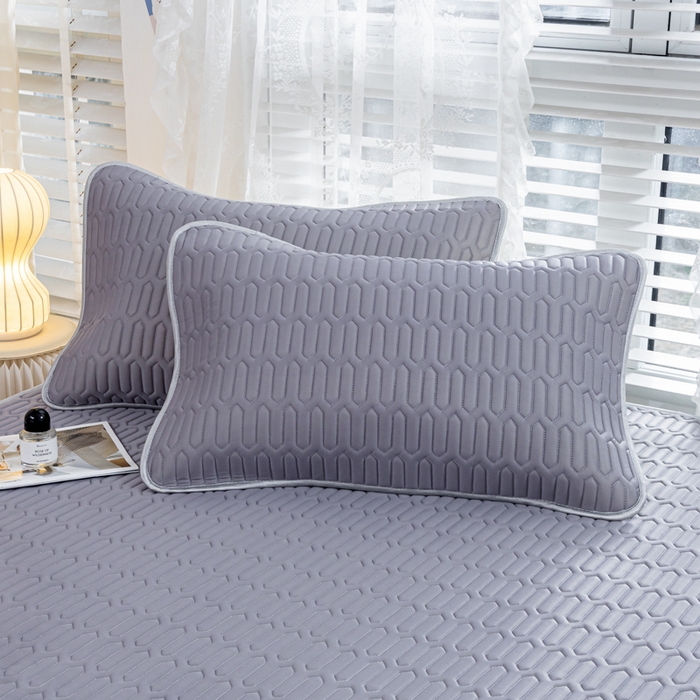 91家纺网 家纺一手货源 找家纺 默忆 2026新款凉感丝简约纯色乳胶凉席 高级灰