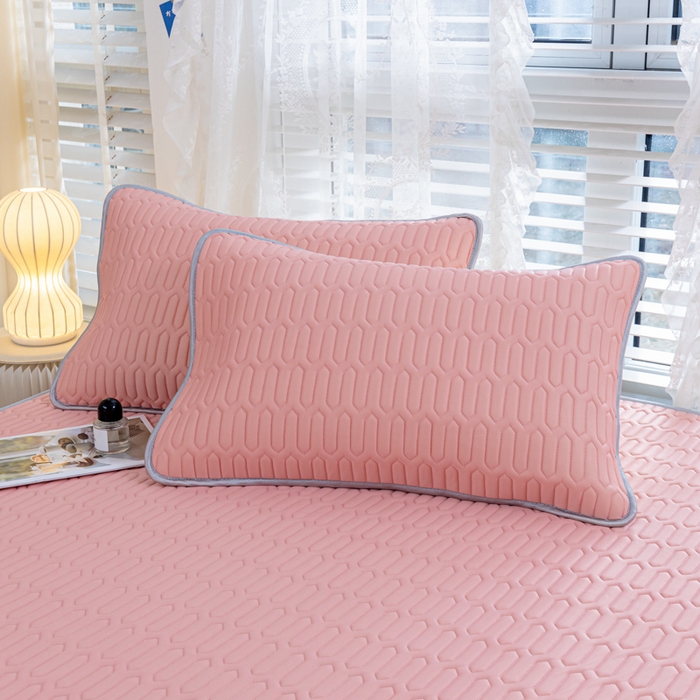 91家纺网 家纺一手货源 找家纺 默忆 2026新款凉感丝简约纯色乳胶凉席 藕粉