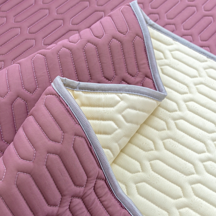 91家纺网 家纺一手货源 找家纺 默忆 2026新款凉感丝简约纯色乳胶凉席 轻奢紫