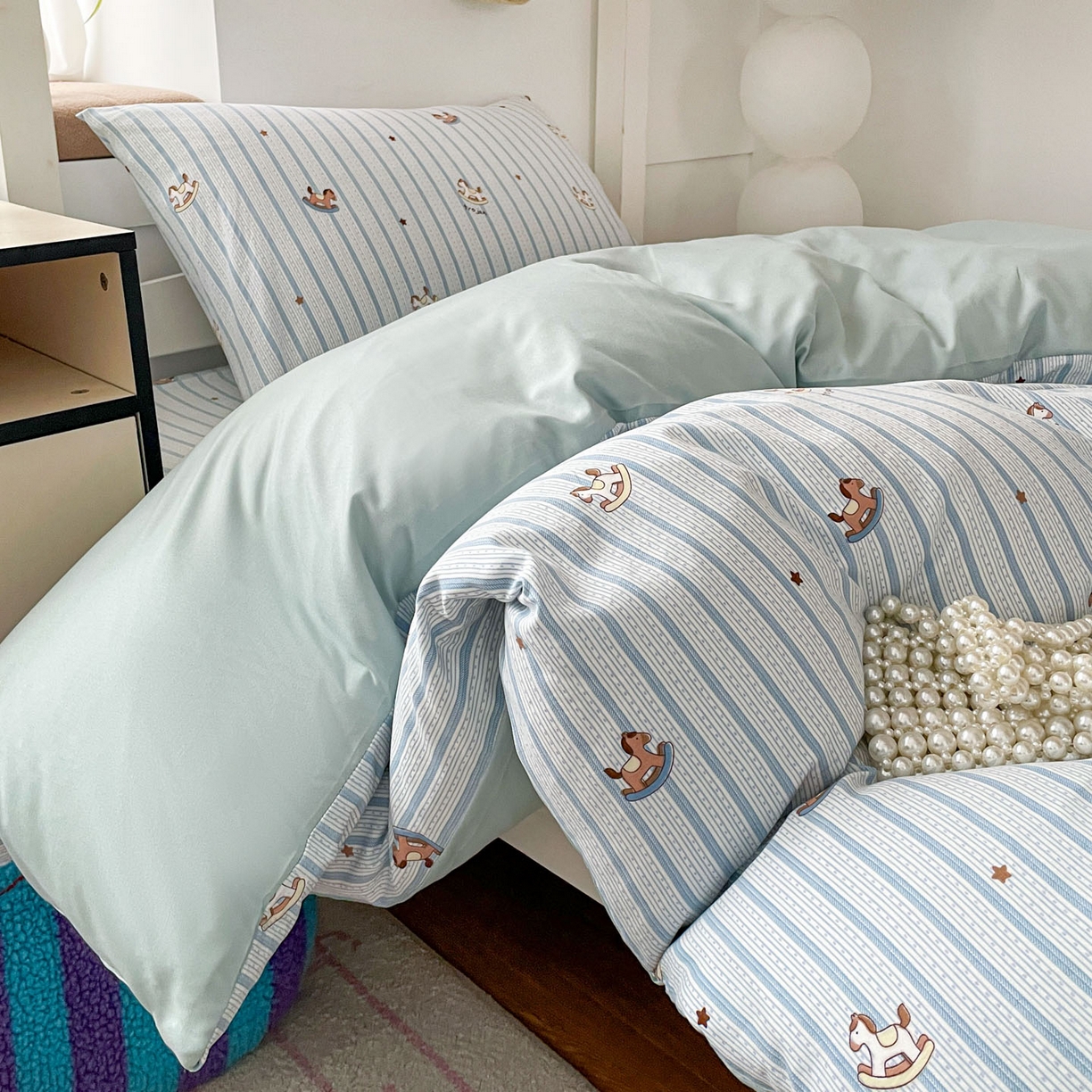 91家纺网 家纺一手货源 找家纺 纽缦家纺 2026新款A类水洗棉学生套件系列 蓝纹木马星