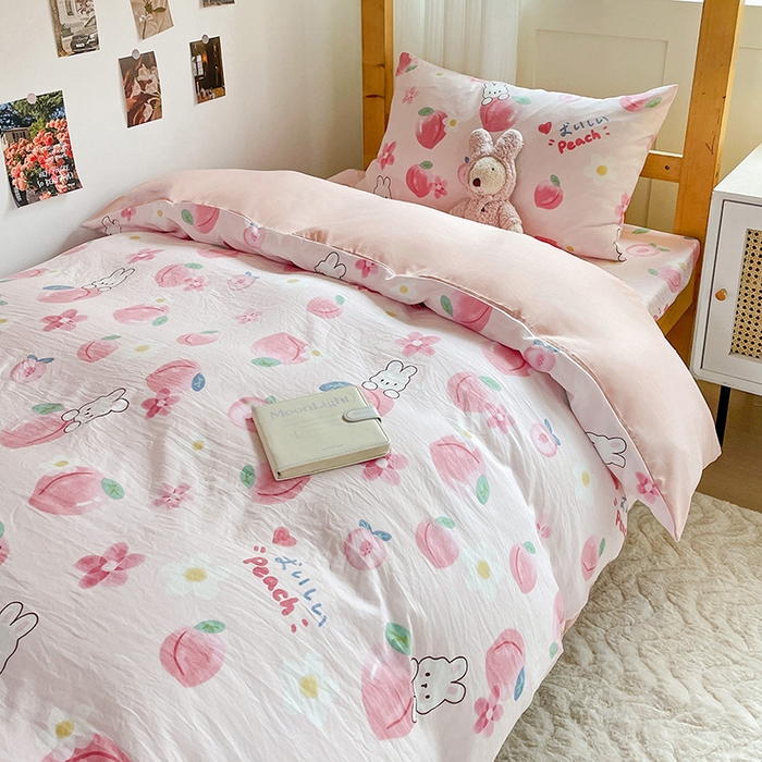 91家纺网 家纺一手货源 找家纺 纽缦家纺 2026新款A类水洗棉学生套件系列 桃你喜欢