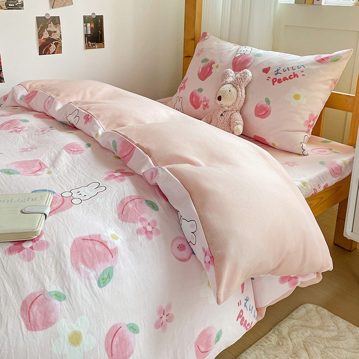 91家纺网 家纺一手货源 找家纺 纽缦家纺 2026新款A类水洗棉学生套件系列 桃你喜欢