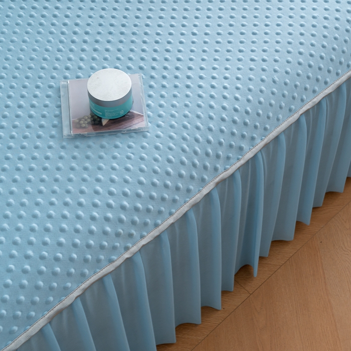 91家纺网 家纺一手货源 找家纺 默忆 2026新款3DA类直播网红热款凉感丝冰豆豆三明治复合床裙款凉席三件套 天空蓝