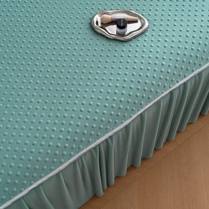 91家纺网 家纺一手货源 找家纺 默忆 2026新款3DA类直播网红热款凉感丝冰豆豆三明治复合床裙款凉席三件套 果绿