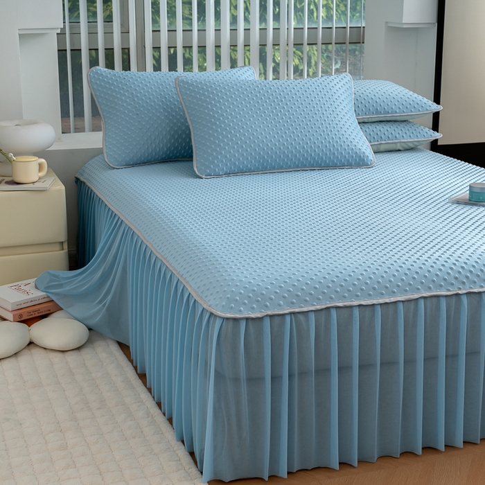 91家纺网 家纺一手货源 找家纺 默忆 2026新款3DA类直播网红热款凉感丝冰豆豆三明治复合床裙款凉席三件套 天空蓝