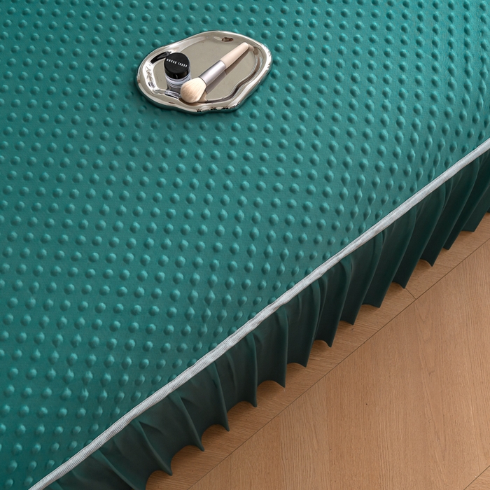 91家纺网 家纺一手货源 找家纺 默忆 2026新款3DA类直播网红热款凉感丝冰豆豆三明治复合床裙款凉席三件套 墨绿