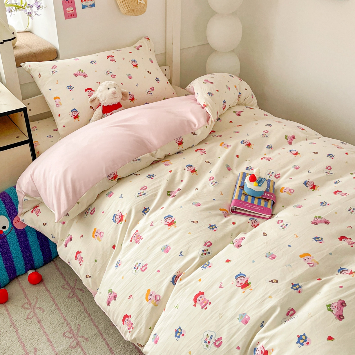 91家纺网 家纺一手货源 找家纺 纽缦家纺 2026新款A类水洗棉学生套件系列 小新控