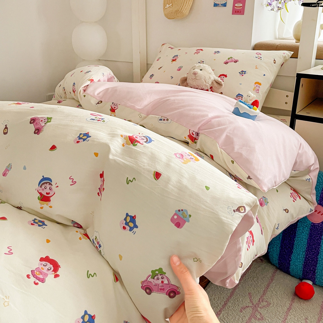 91家纺网 家纺一手货源 找家纺 纽缦家纺 2026新款A类水洗棉学生套件系列 小新控