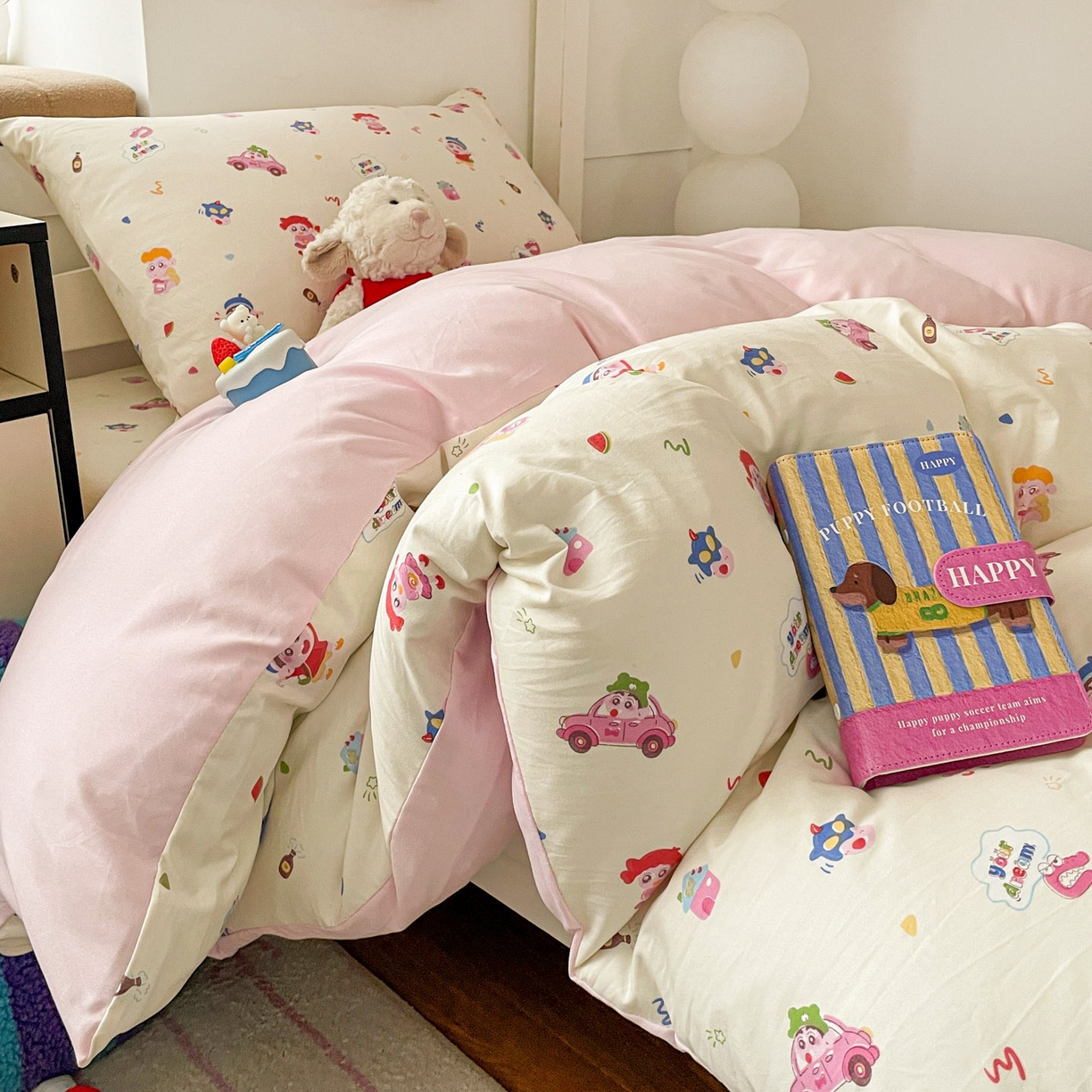 91家纺网 家纺一手货源 找家纺 纽缦家纺 2026新款A类水洗棉学生套件系列 小新控