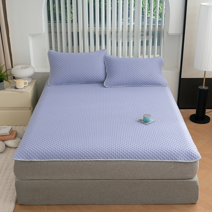 91家纺网 家纺一手货源 找家纺 （总）默忆 2026新款3D轻奢风A类直播网红热款凉感丝冰豆豆三明治复合床单款凉席两件套三件套