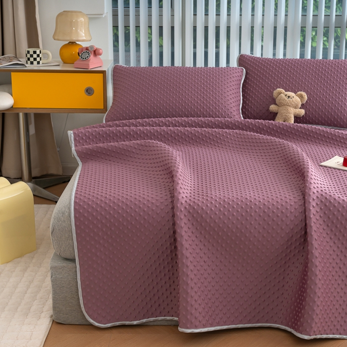 91家纺网 家纺一手货源 找家纺 默忆 2026新款3D轻奢风A类直播网红热款凉感丝冰豆豆三明治复合床单款凉席两件套三件套 香芋紫