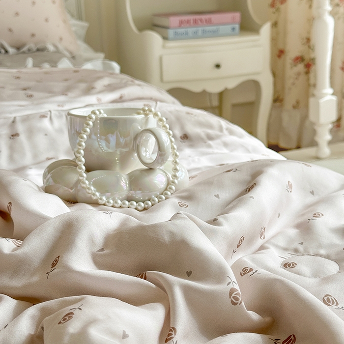 91家纺网 家纺一手货源 找家纺 网红馆（ck家纺） 2026新款韩系巴黎纱印花床裙夏被四件套 玫瑰