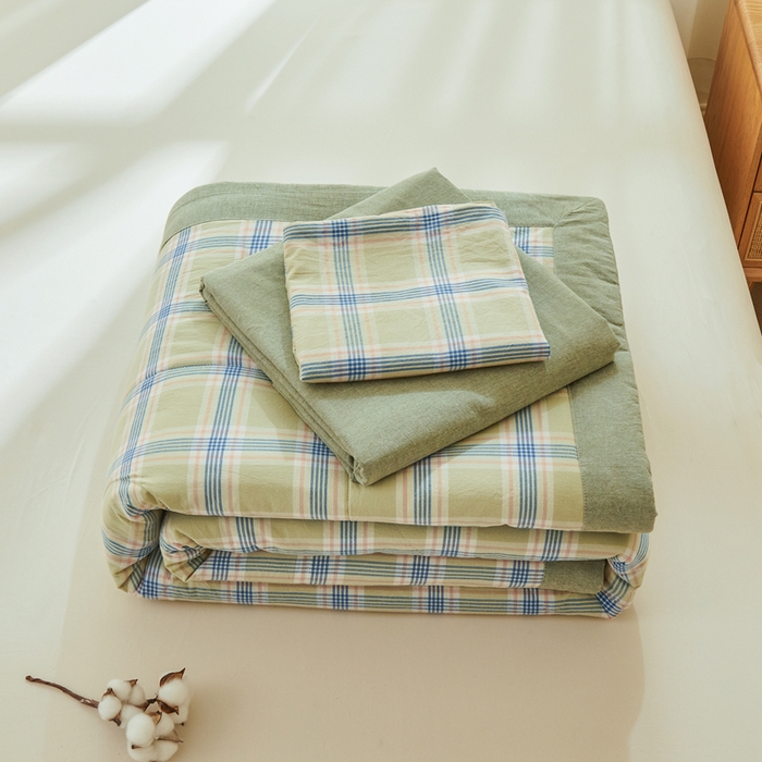 91家纺网 家纺一手货源 找家纺 雅萱家纺 2026新款全棉色织水洗棉棉花夏被 山野间 棉花夏被四件套