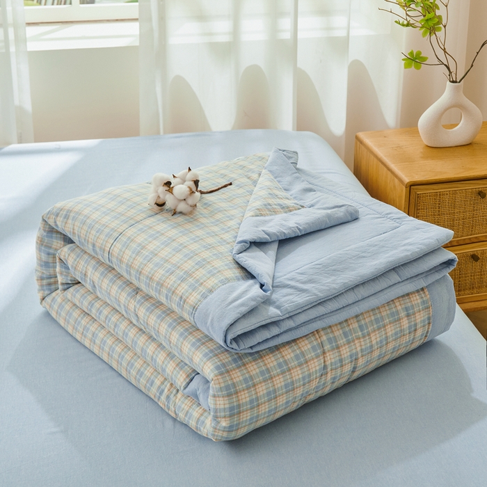 91家纺网 家纺一手货源 找家纺 雅萱家纺 2026新款全棉色织水洗棉棉花夏被 未央-蓝 棉花夏被四件套