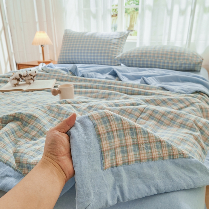 91家纺网 家纺一手货源 找家纺 雅萱家纺 2026新款全棉色织水洗棉棉花夏被 未央-蓝 棉花夏被四件套